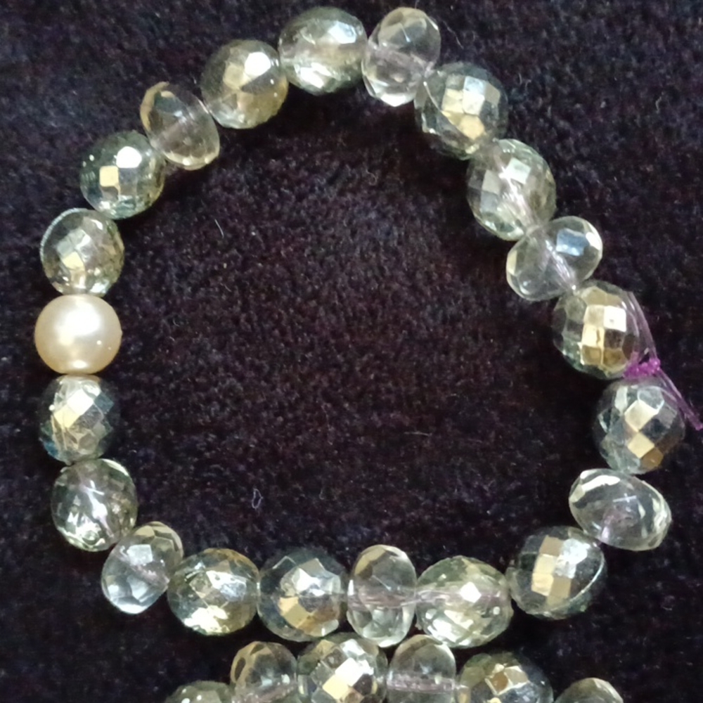Two beaded bracelets - Picture 3 of 3